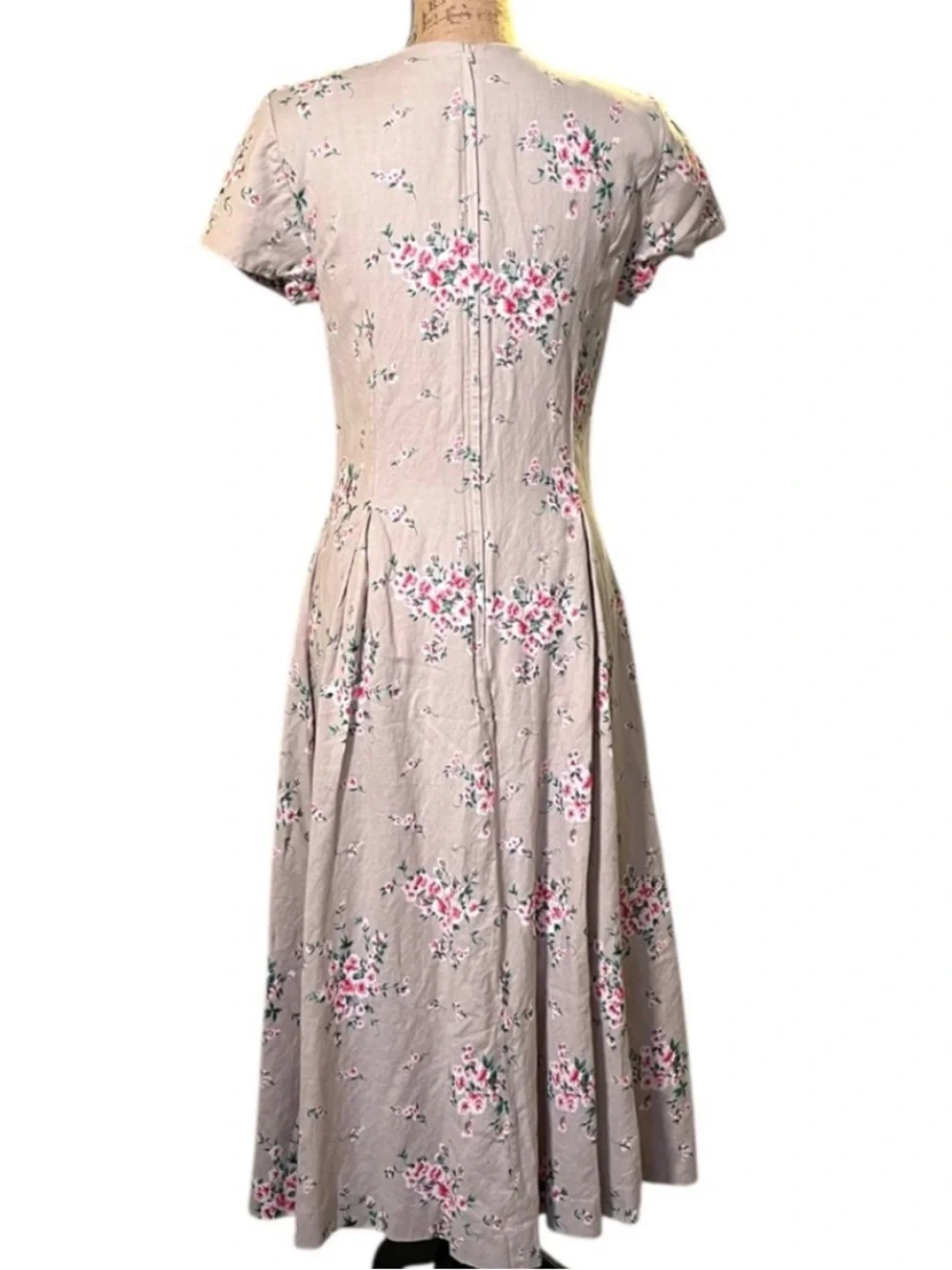 Handmade Vintage‑Inspired Floral Maxi Pleated Waist Shoulder Pads Cotton - Picture 4 of 13